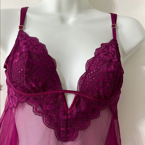Victoria Secret Elegant Lace Babydoll Lingerie in Deep Purple - Picture 2 of 6